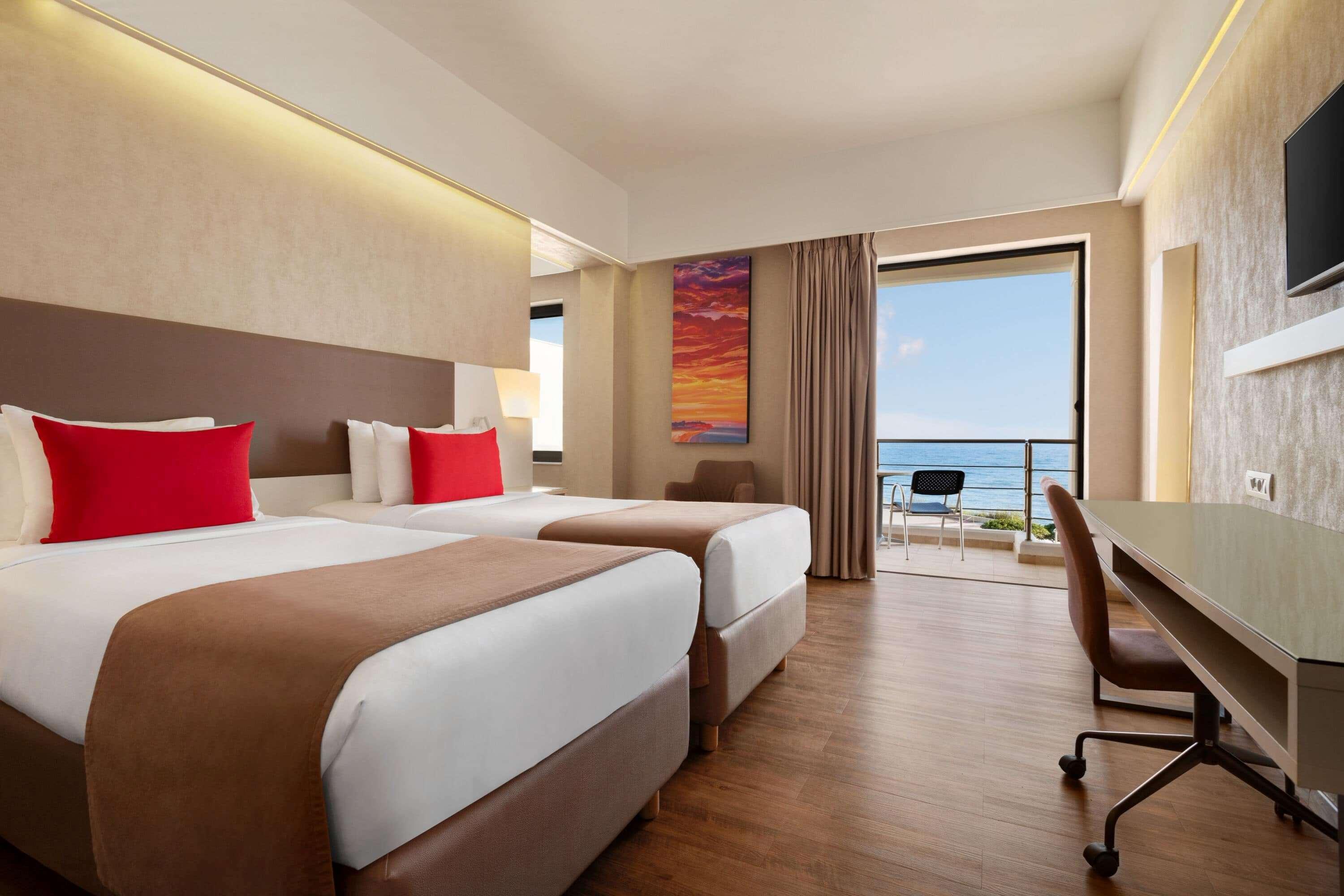 Hotel Ramada Plaza By Wyndham Thraki à Alexandroúpoli Extérieur photo A room at the Hilton Athens