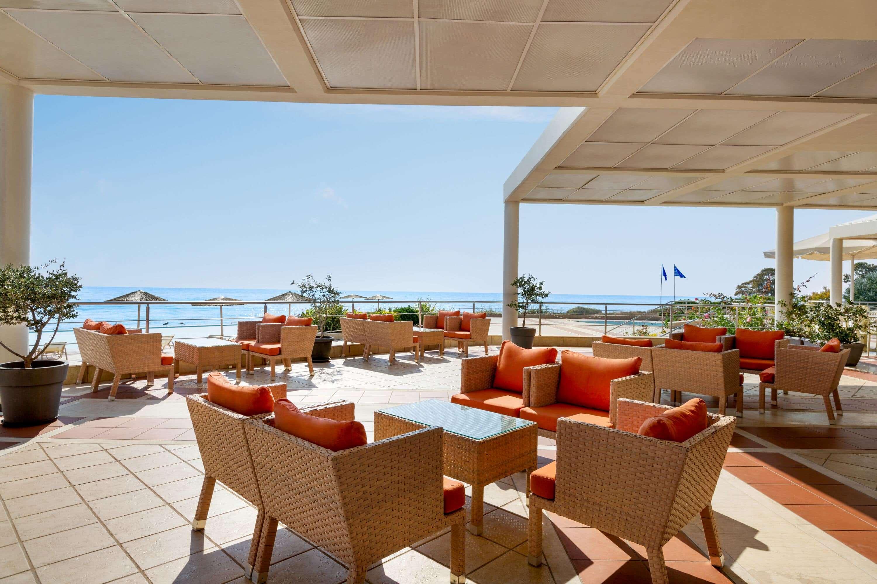 Hotel Ramada Plaza By Wyndham Thraki à Alexandroúpoli Extérieur photo The Terrace
