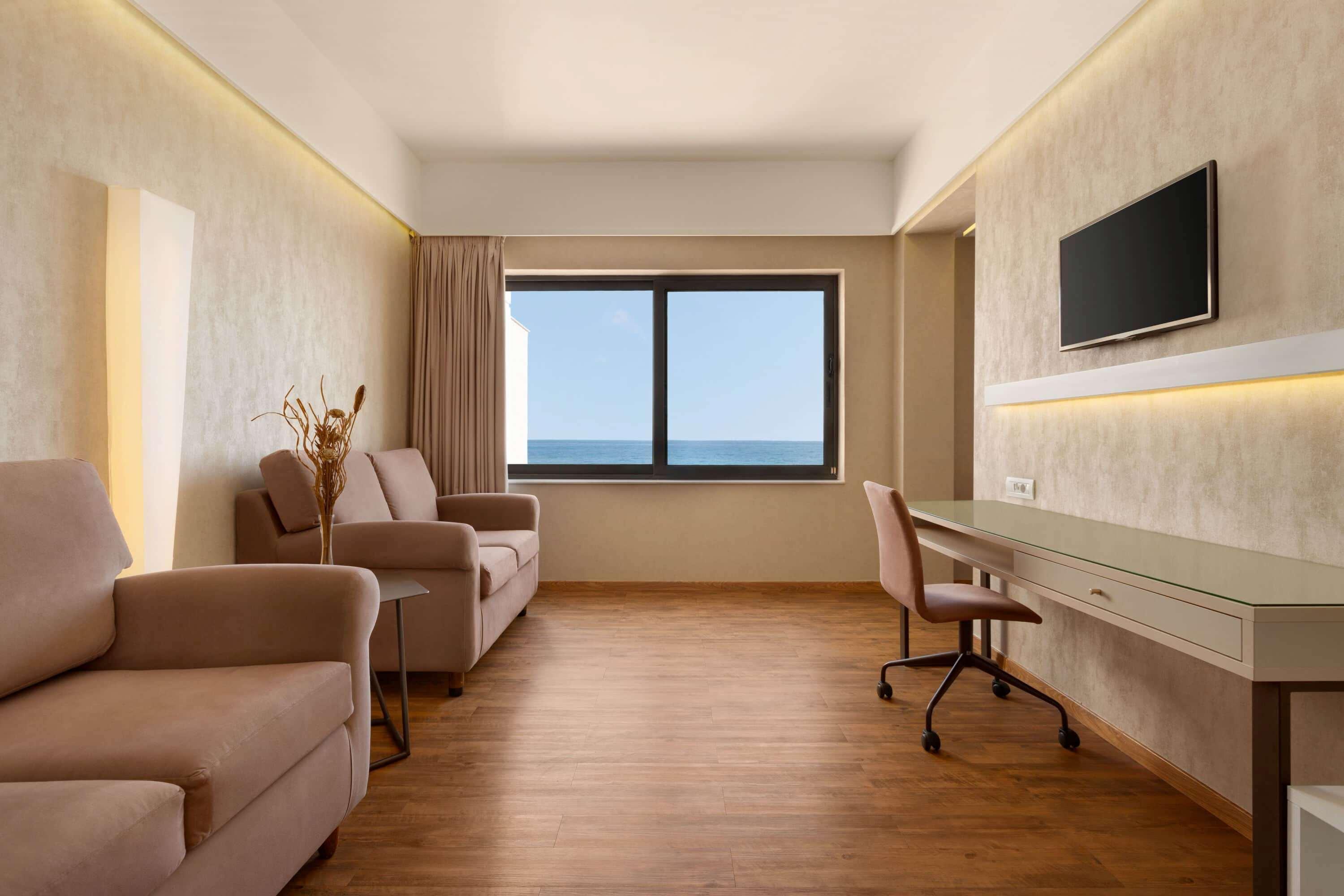 Hotel Ramada Plaza By Wyndham Thraki à Alexandroúpoli Extérieur photo A room at the hotel