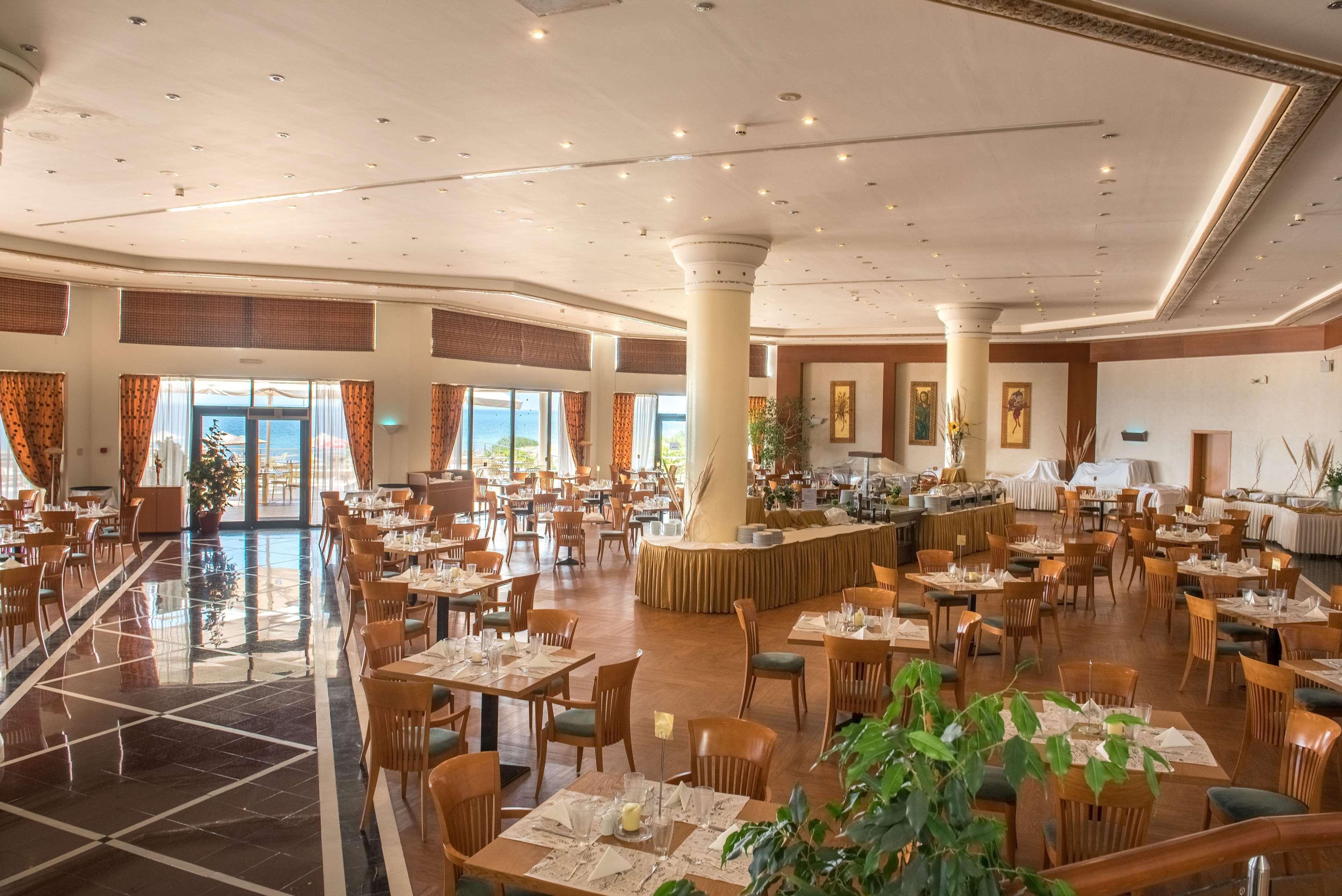 Hotel Ramada Plaza By Wyndham Thraki à Alexandroúpoli Extérieur photo The restaurant