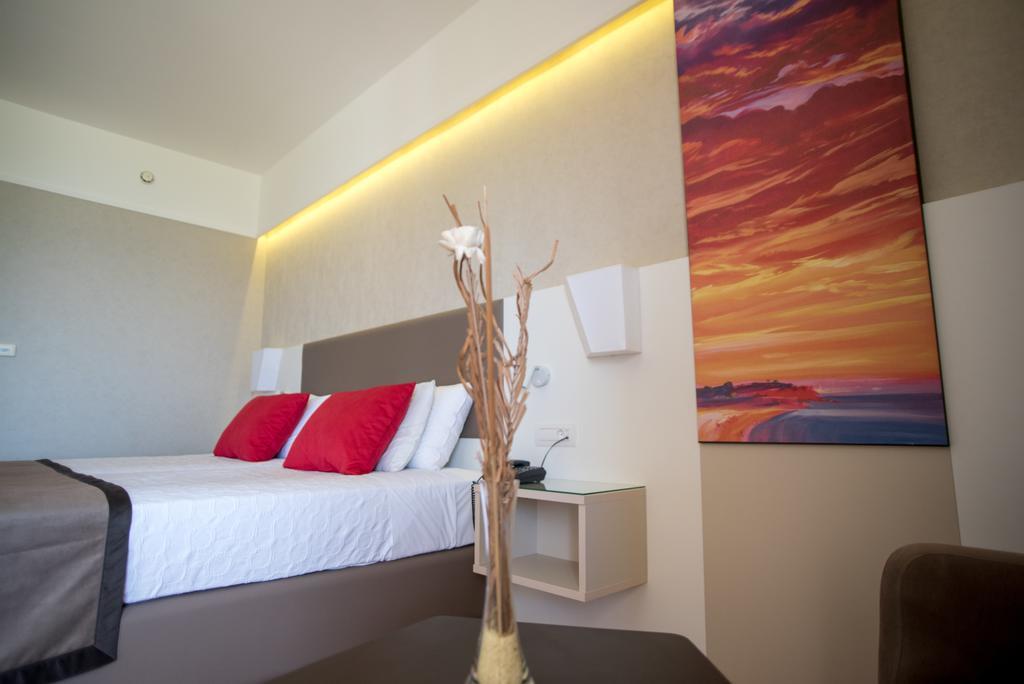Hotel Ramada Plaza By Wyndham Thraki à Alexandroúpoli Extérieur photo