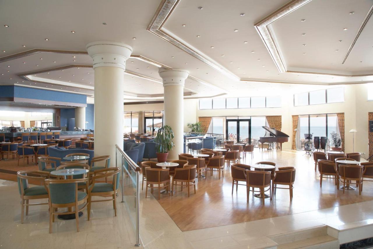 Hotel Ramada Plaza By Wyndham Thraki à Alexandroúpoli Extérieur photo The lobby of the hotel