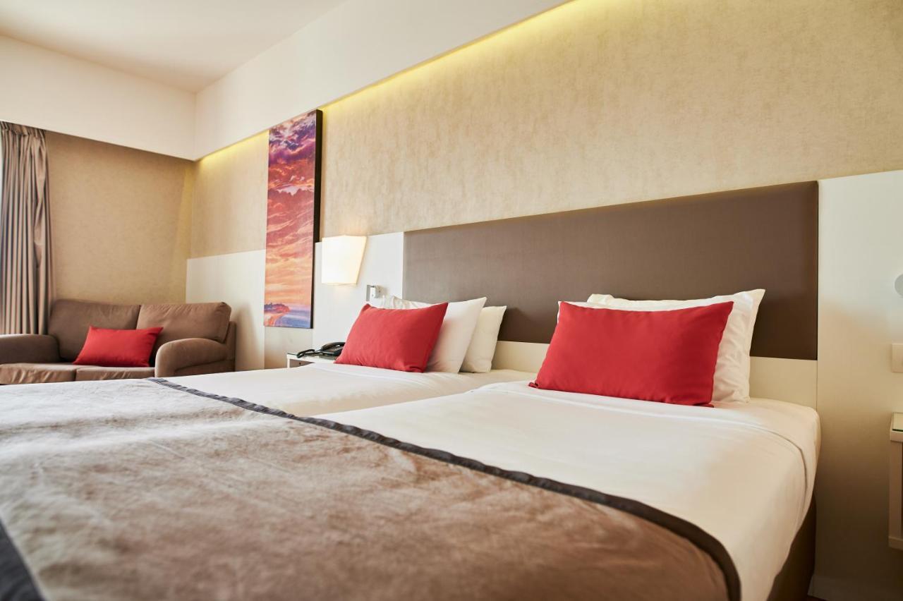 Hotel Ramada Plaza By Wyndham Thraki à Alexandroúpoli Extérieur photo A room at the hotel